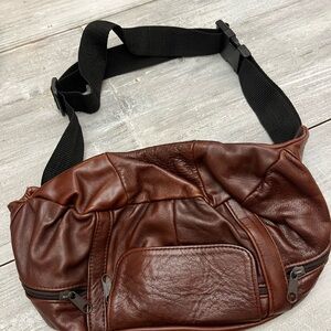 Vintage  Brown Leather Belt Bag